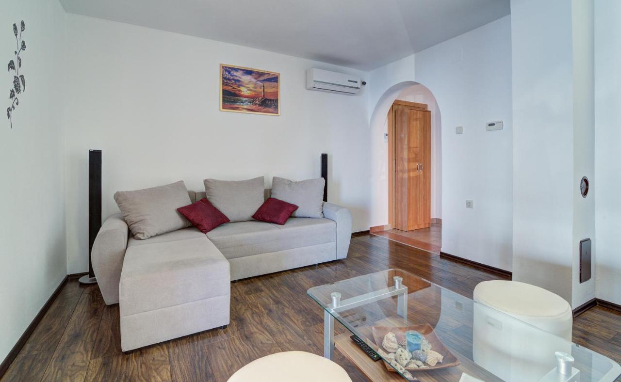 Apartments Lucia Senj 1 Extérieur photo