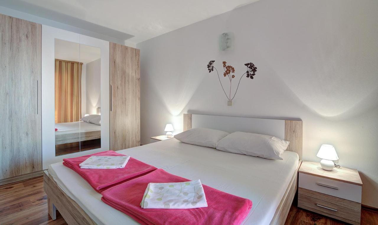 Apartments Lucia Senj 1 Extérieur photo