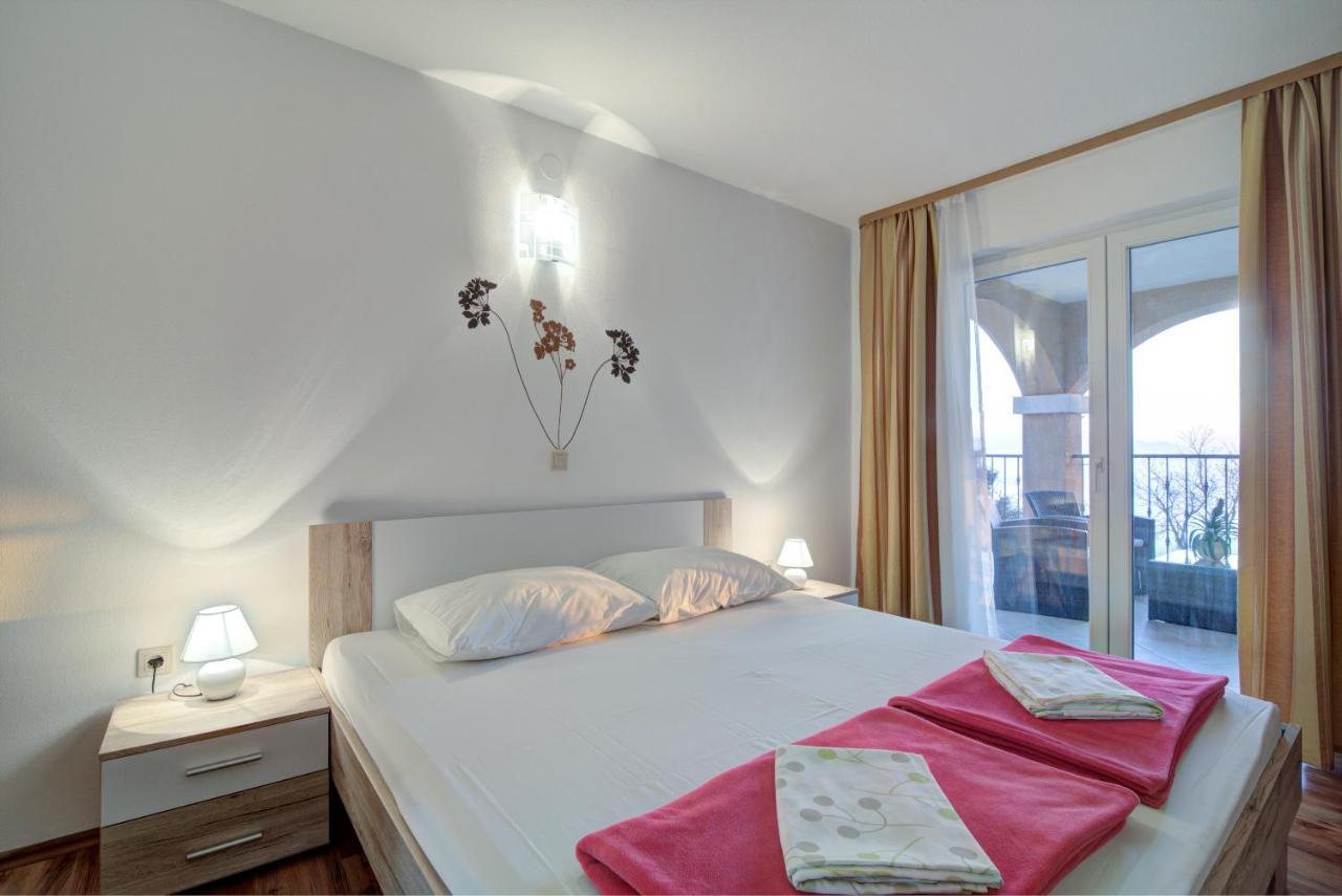 Apartments Lucia Senj 1 Extérieur photo